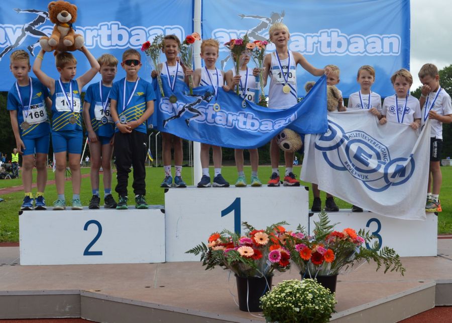 Tweede en derde plaats voor DEM pupillen bij estafette kampioenschappen